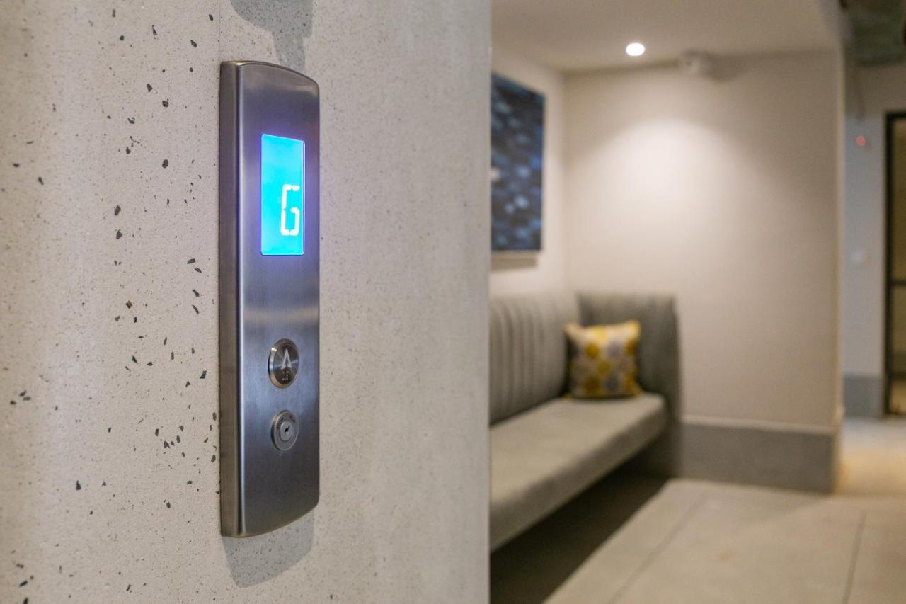 Kozi Suites Nairobi Airport Syokimau Exteriör bild